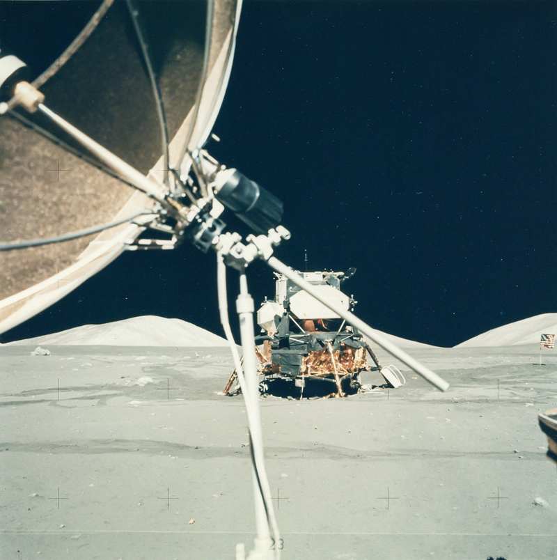 Illustration for article titled The crappy photos of NASA's golden era you never get to see